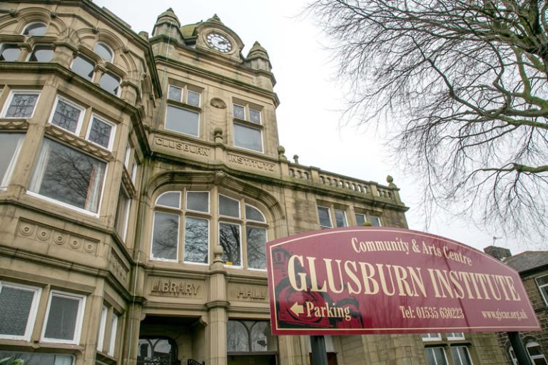 service youth club glusburn 1 768x512